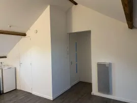 Studio lumineux sous les toits Nantes
