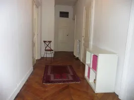 Colocation Chambre privée dans appartement de 140m2