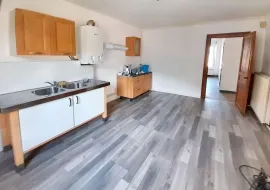 Location F2 avec jardin - Lumineux et très calme