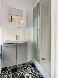 Location Beau studio meublé 28m² rénové rue de Fleurus