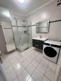 Colocation Belle chambre avec balcon dans une coloc 86m²