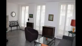 Location Appartement meublé - 50 m 2 - Paris 9è Martyrs