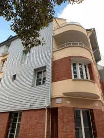 Location Beau 2P 43m² avec terrasse proche CHU