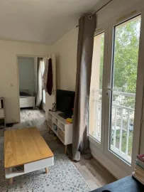 Location Beau 2P 43m² avec terrasse proche CHU