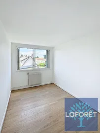Location F3 refait à neuf à 6 minutes de la gare de Gagny