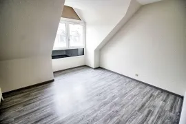 Location F4 duplex 80 m2 Jardin Des Plantes avec 2 parkings