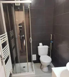 Location Beau studio 24 m² refait à neuf à Grenoble