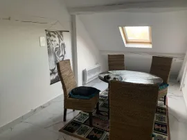 Triangle d’or 2 pièces de 50m2 au sol meubles 810€ Fontainebleau