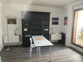 Location T1 bis meublé de standing avec loggia centre BDX.