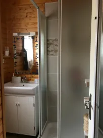Location Chalet au calme avec piscine dans domaine