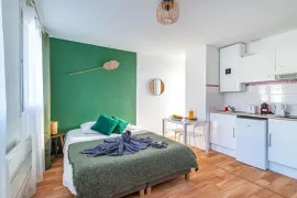 Location Studio meublé et  équipé 24m² avec terrasse