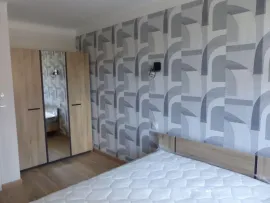Location Joli appt T4 meublé refait à neuf dans une maison