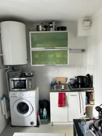 Location Studio calme climatisé plein sud avec parking