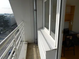 Location Studio meublé avec balcon et parking sécurisé