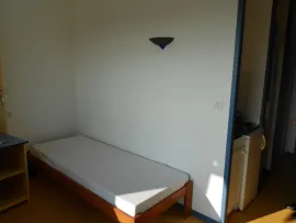 Location Studio meublé avec balcon et parking sécurisé