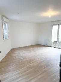 Location Bel appartement 2 pièces neuf – proche RER B & T1