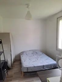 Location Appartement TBE plein sud, forfait avec Internet