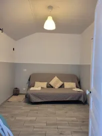 Location Petite maisonnette de 25m² avec terrasse et jardin