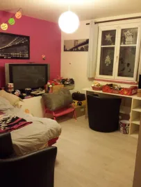 Location Appartement calme dans une maison
