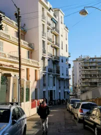 2 pièces proche mer Nice