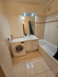 Location F2 lumineux aux Esselières