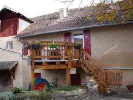 Loue petit appartement sympa avec jolie vue. Rochebrune