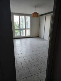 Beau F4 82m2 avec loggia Aix-en-Provence