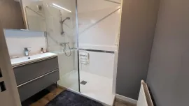 Location Appartement très calme et ensoleillé .