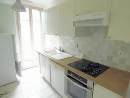 Location Appartement 3 pièces 54 m2 avec balcon