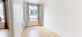 Location T2 dans un immeuble ancien Paris 16e
