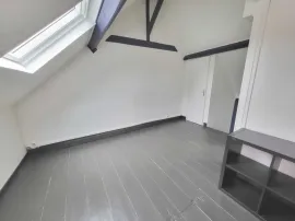 Location T2 sous les toits 30 m² — Rouen
