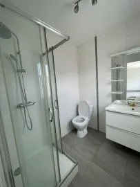 Location Appartement rénové, bien agencé, calme