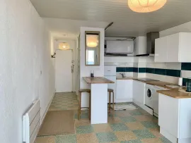 Location Studio refait neuf vue mer 1ere ligne Palavas