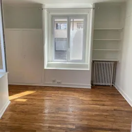 Location Location beau studio lumineux Paris 19ème