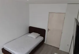 Chambre avec douche disponible immédiatement Puteaux