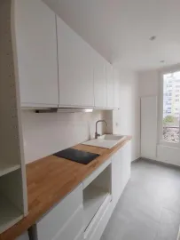 Location Studio à louer Paris 20ème