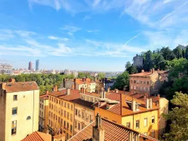 Location Studio meublé de 29 m2 face au Parc de la Tête d'O