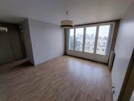 Location Appartement 2 pièces Nanterre balcon parking cave