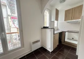 Location Studio refait à neuf à Maisons Alfort