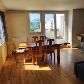Location Appartement F4 à partager