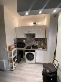 Location Studio 18m² refait à neuf, La fourchette