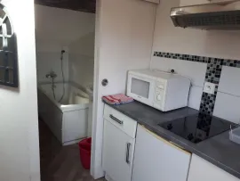 Location Studio meublé 14m² rue Naujac à Bordeaux