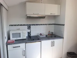 Location Studio meublé 14m² rue Naujac à Bordeaux