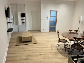 Location Beau 3P meublé 71m² refait à neuf place Massenet