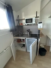Location Studio meublé fonctionnel 15m² proche fac de droit