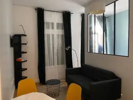 Location Beau studio meublé 28 m² La Rochelle (17000)