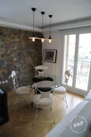 Location Appartement luxe équipé d'un sauna finlandais
