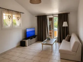 Location T2 meublé Clim équipé neuf jardin terrasse PK 2R