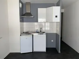 Grand studio 18 m2 + garage La Tortière Nantes