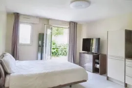 Location Joli studio, situé le long des bords de marne